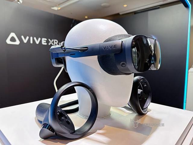 HTC全新VIVE XR Elite頭戴裝置初體驗｜售價34900元讓你真正無負擔玩VR