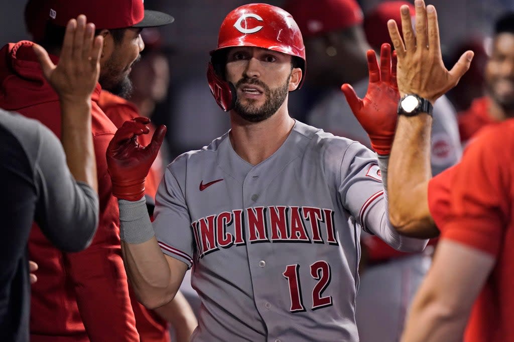 DEP-BEI ROJOS-MARLINS (AP)