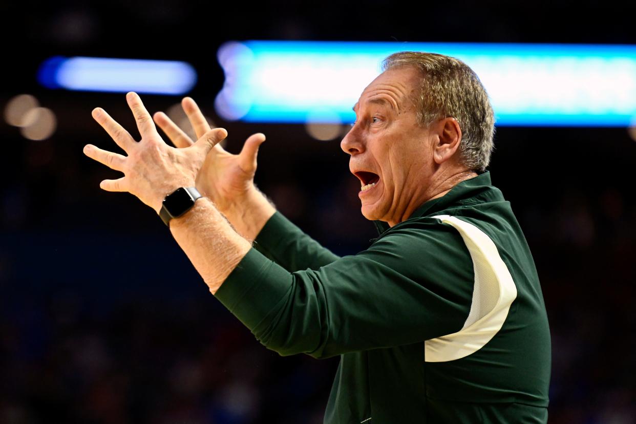 Head coach Tom Izzo of the Michigan State Spartans talks to players against the Davidson Wildcats during the first half in the first-round game of the 2022 NCAA Men's Basketball Tournament at Bon Secours Wellness Arena on March 18, 2022, in Greenville, South Carolina.