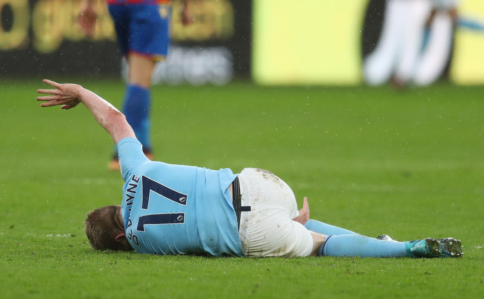 Kevin De Bruyne was injured on Sunday in the 0-0 draw between Manchester City and Crystal Palace. (Getty)