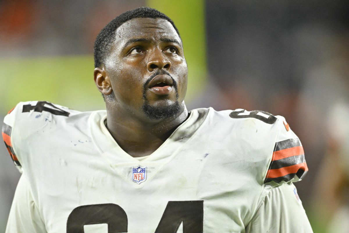 Browns elevate Roderick Perry from Practice Squad vs. Falcons