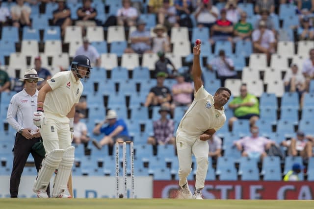 Vernon Philander, right, is retiring from international cricket after the series against England