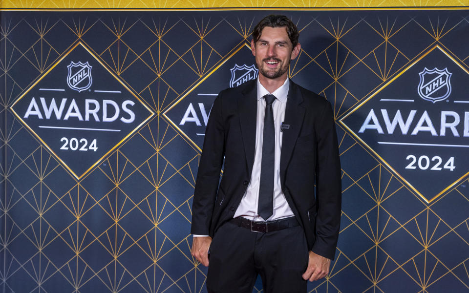 Connor Hellebuyk arrives for hockey's NHL Awards, Thursday, June 27, 2024, in Las Vegas. (AP Photo/L.E. Baskow)