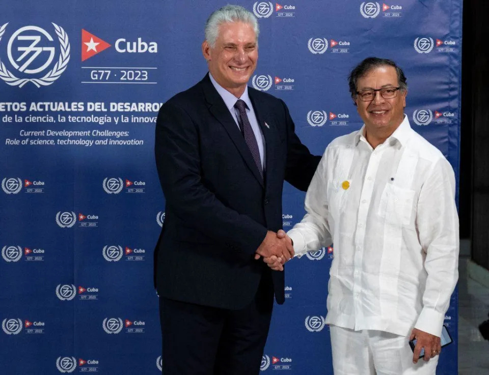 El Presidente de Colombia, Gustavo Petro, junto a Miguel Díaz Canel. 