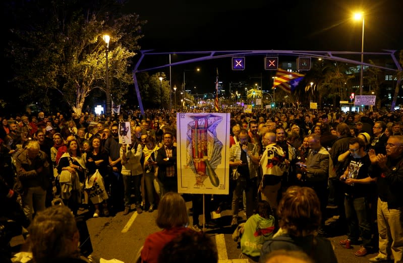 Catalan separatists protest in Barcelona