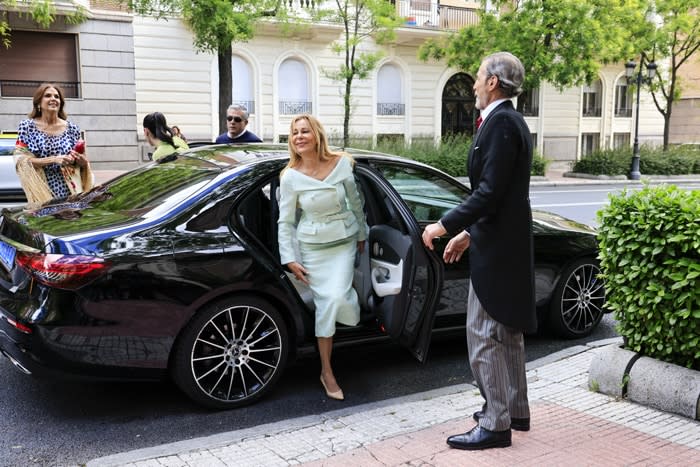 Ana Obregón llega a la boda