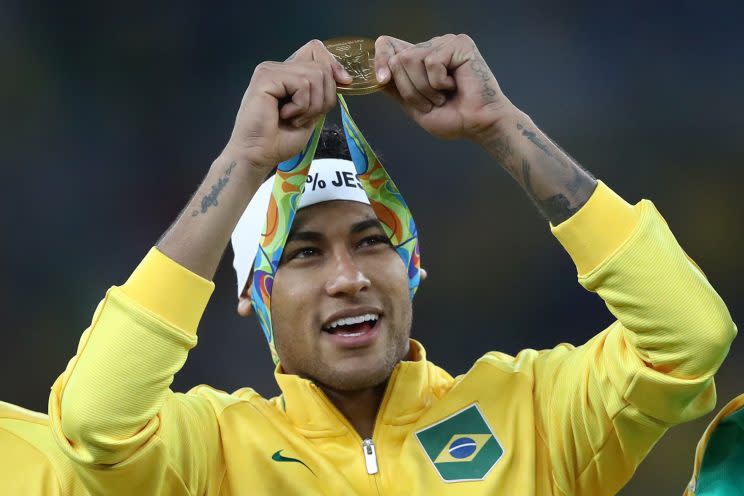 Olympics: With Neymar struggling, Brazilian soccer fans turn to