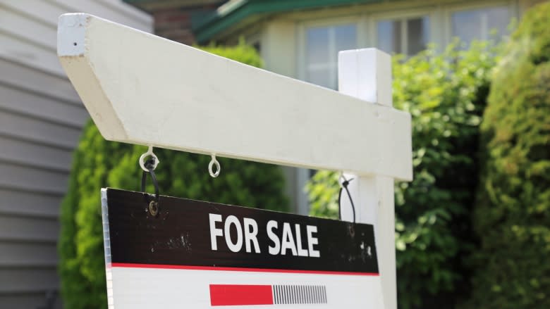 Lack of inventory, mortgage rules could be behind Windsor's housing sales slump