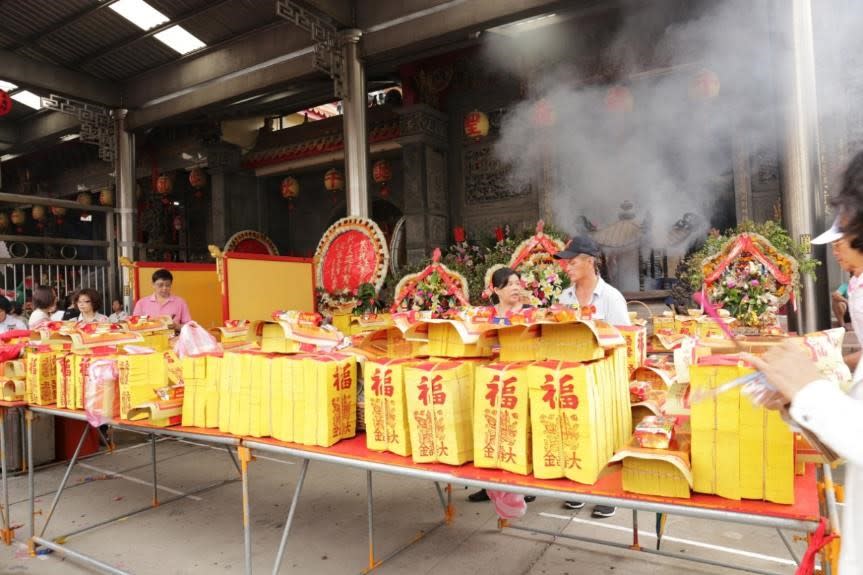 不少民眾會燒紙錢追思祖先，但燃燒紙錢也會造成污染。（示意圖）   圖：翻攝自全國宗教資訊網（資料照）