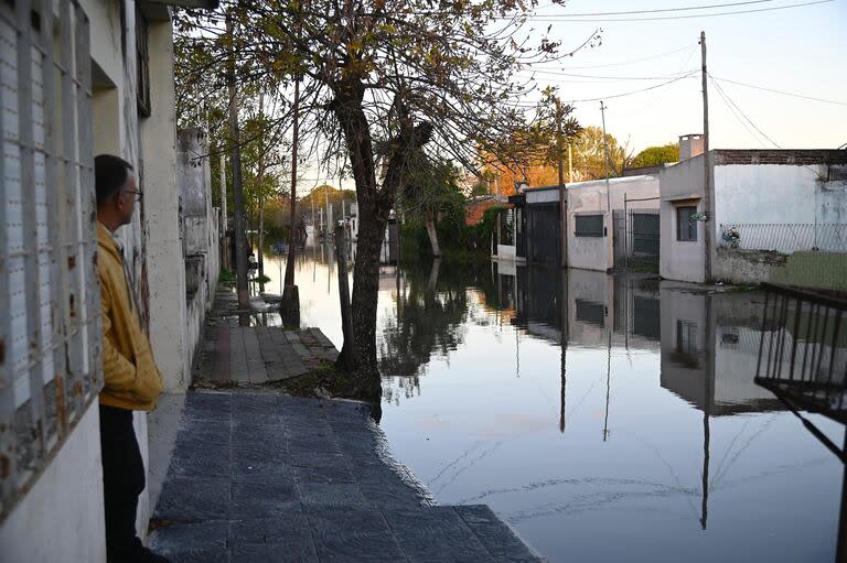 El agua cubre las calles del barrio Nebel, en Concordia