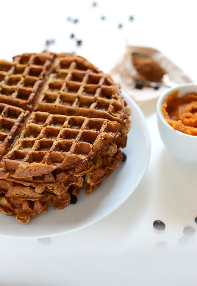 <strong>Get the <a href="http://minimalistbaker.com/vegan-pumpkin-spice-latte-waffles/" target="_blank">Pumpkin Spice Waffles recipe</a>&nbsp;from Minimalist Baker</strong>