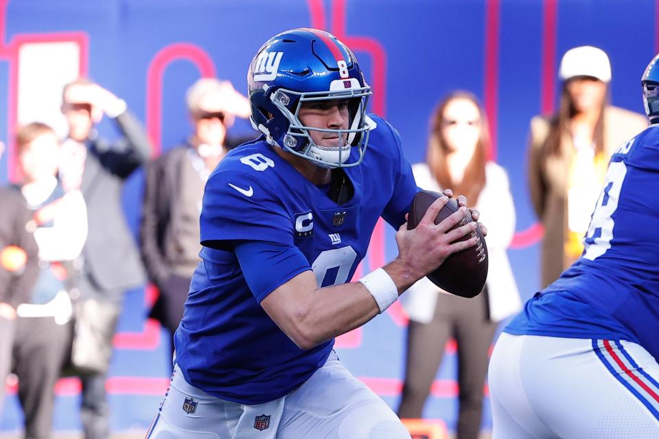 New York Giants quarterback Daniel Jones (8) has fantasy value