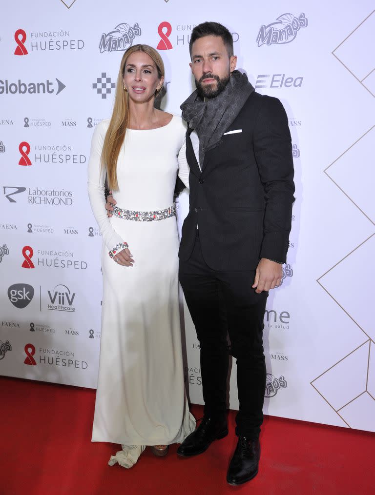 Milagros Brito y Agustín Garavaglia, en la alfombra roja