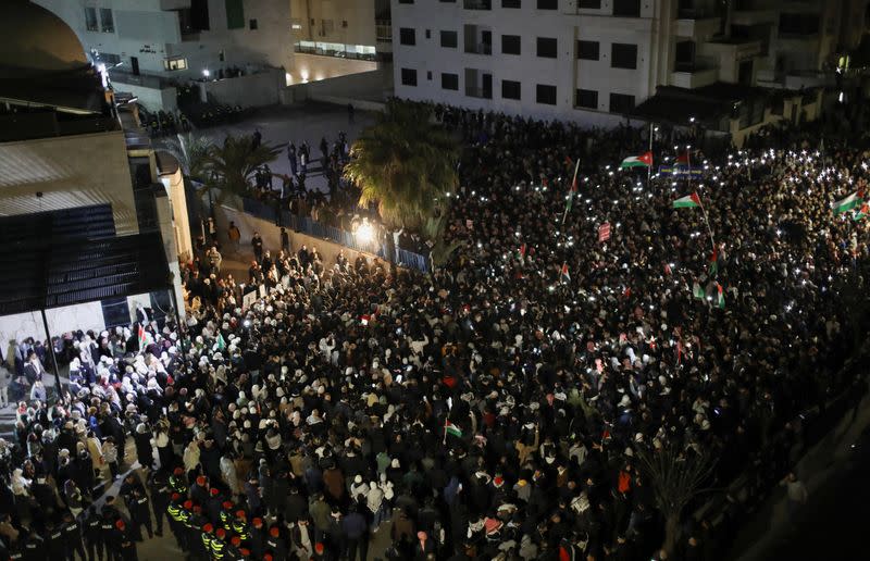 People hold a protest in support of Palestinians in Gaza, amid the ongoing conflict between Israel and the Palestinian Islamist group Hamas, in Amman
