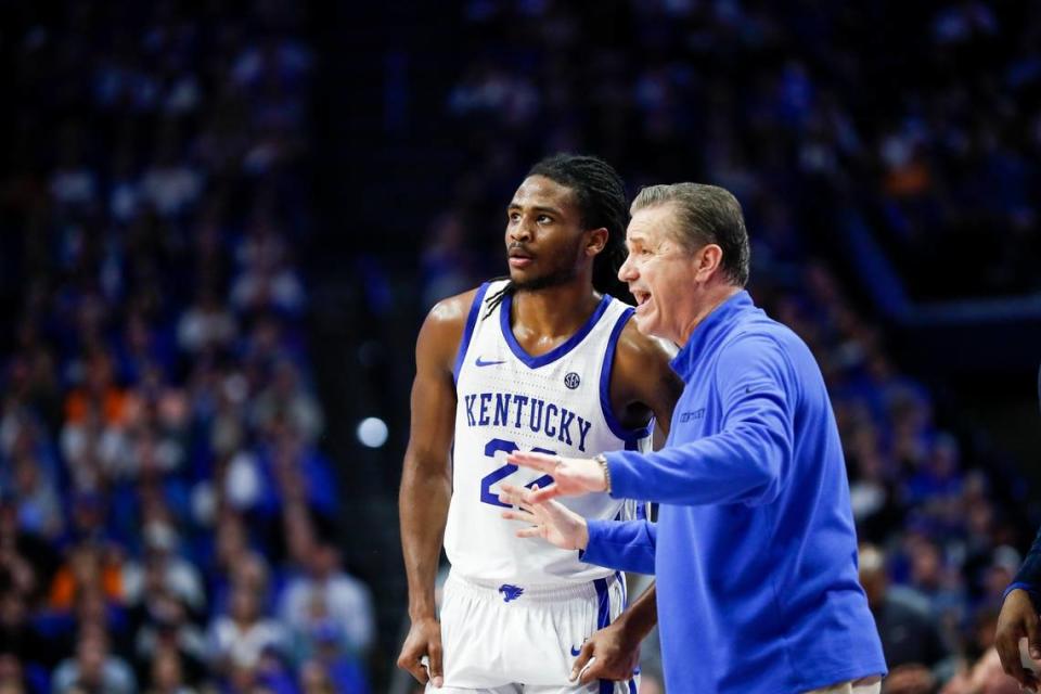 John Calipari, right, probably will need freshman guard Cason Wallace playing at a high level for Kentucky to make a deep NCAA Tournament run.