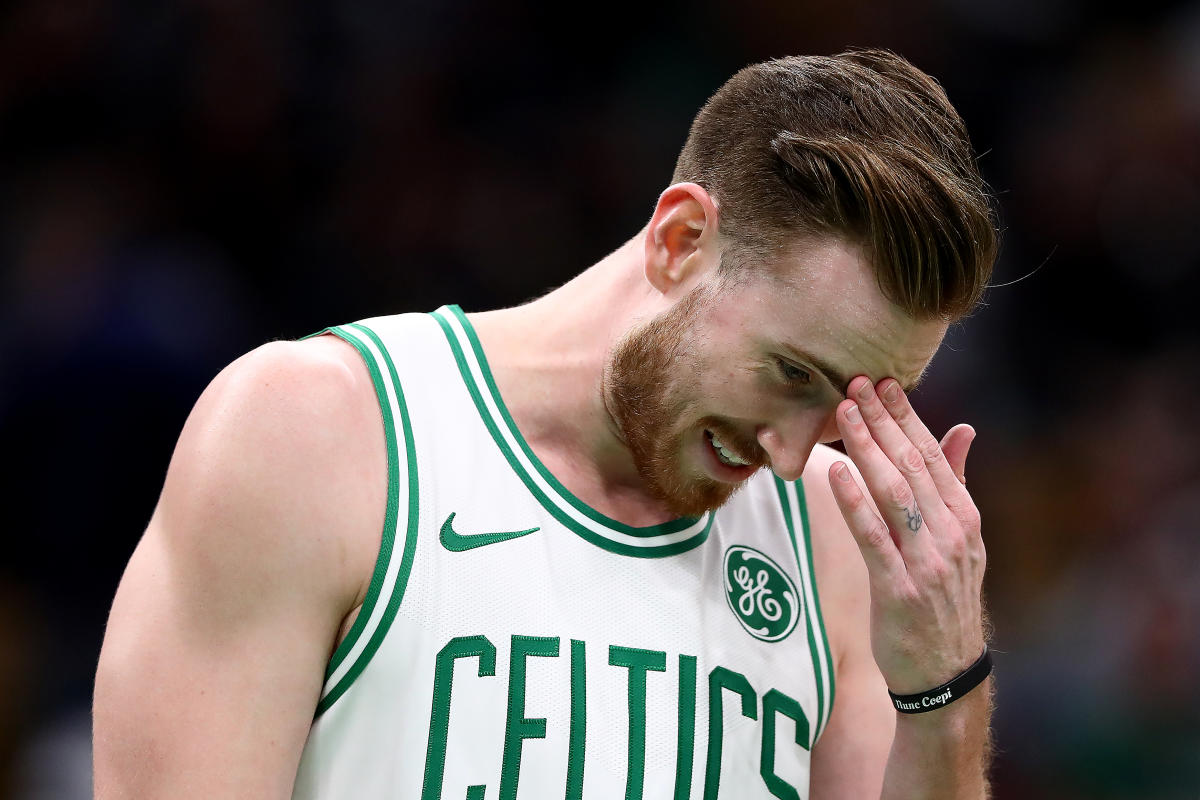 Celtics F Gordon Hayward posts 10 points in NBA return