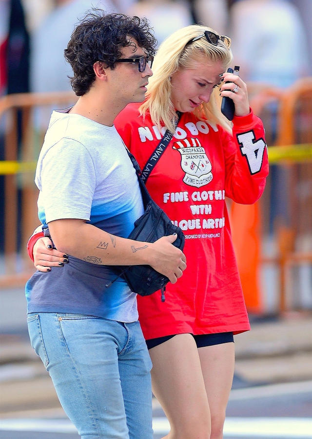 Sophie Turner Says Her Period Was to Blame for Her Tearful Breakdown While  Out with Joe Jonas