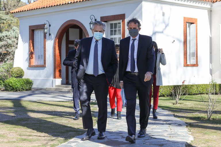 Alberto Fernández y el ministro Katopodis, en la residencia de Olivos