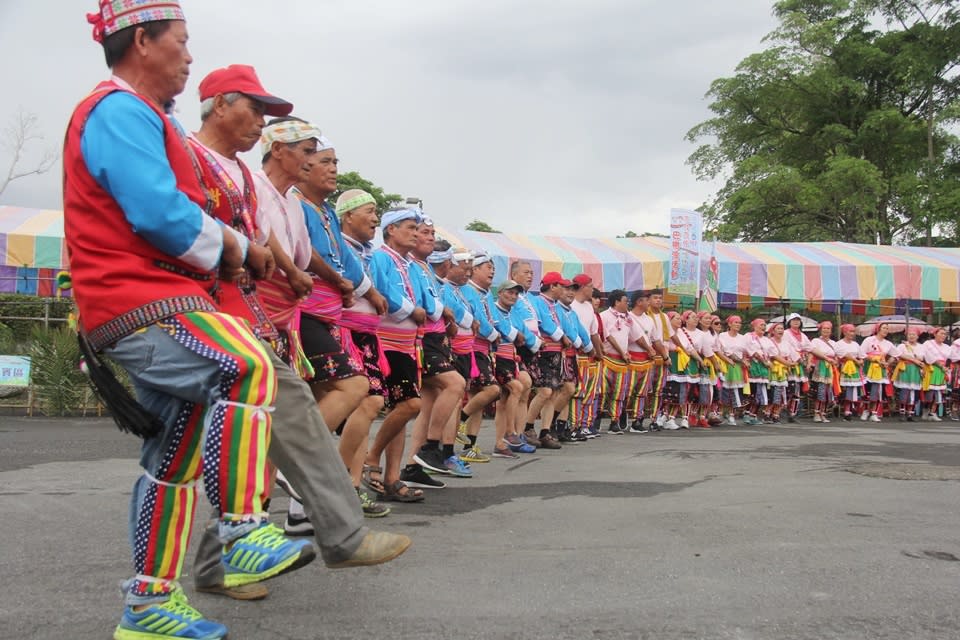 臺東縣各族群部落自7月6日起將陸續舉辦豐年祭典(收穫節)活動，持續到8月25日，共計152場次。(臺東縣政府提供)