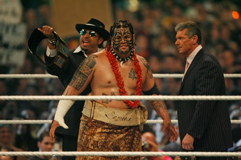 35 Years of WrestleMania in Photos (Woo)