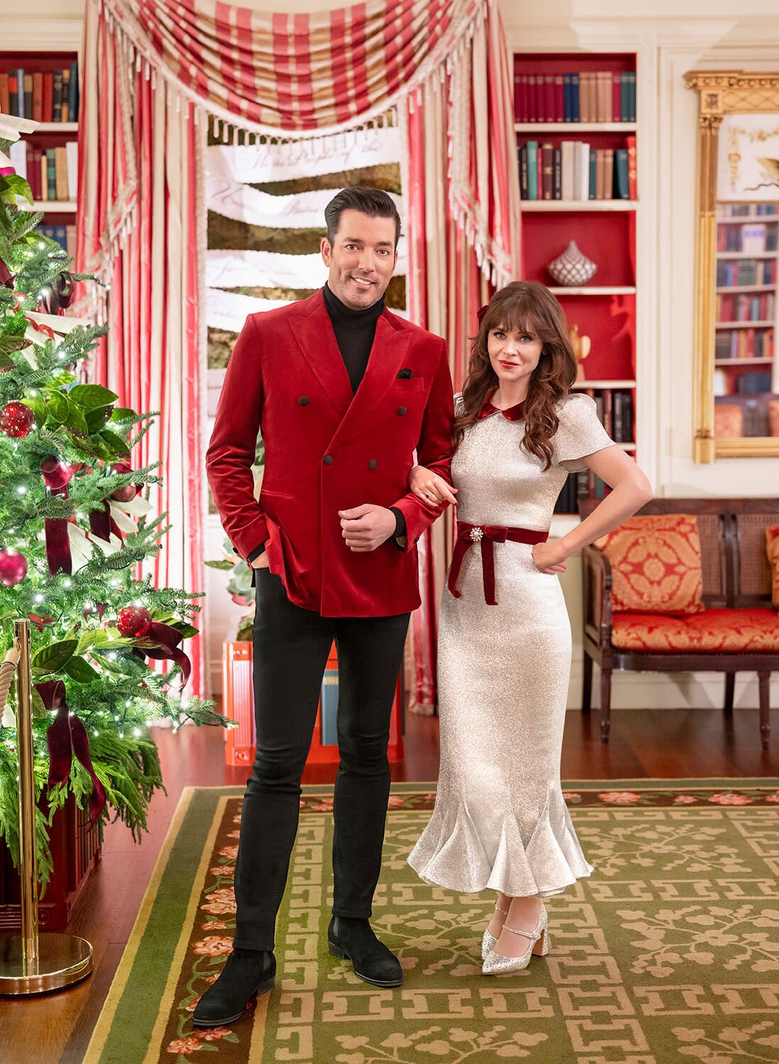 Jonathan Scott and Zooey Deschanel at the White House for HGTV's White House Christmas Special. Credit is courtesy HGTV.