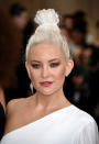 <p> A brown smokey eye still packs intensity and makes for a really classic make-up look that's a great choice for an evening event – much like this look that Kate Hudson wore to the 2017 gala, "Rei Kawakubo/Comme des Garcons: Art Of The In-Between". </p>