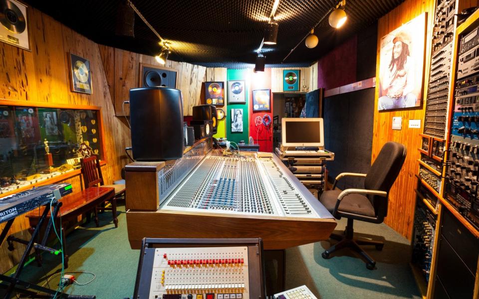 tuff gong recording studio jamaica - Alamy