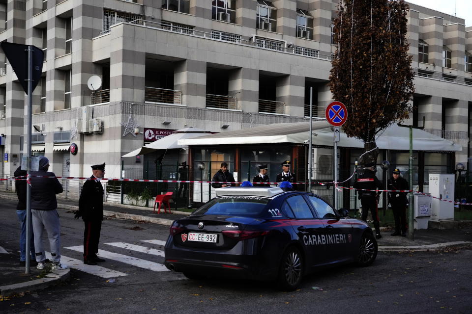 Tres personas fallecieron y cuatro resultaron heridas en un tiroteo en Roma durante una reunión de vecinos. (Foto: AP Photo/Gregorio Borgia)