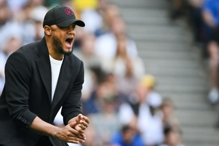 El entrenador belga del Burnley, Vincent Kompany, durante el partido de la Premier League contra Tottenham, en el Tottenham Hotspur Stadium de Londres, el 11 de mayo de 2024 (Glyn KIRK)