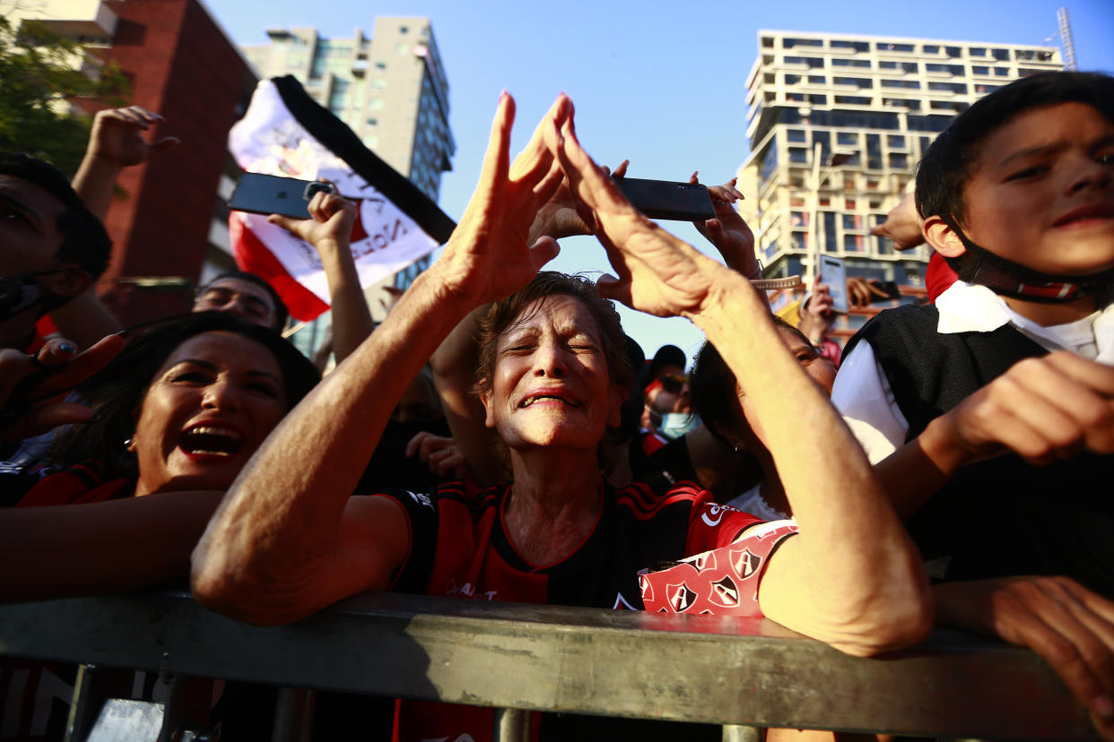 Fans del Atlas celebran su segundo título de futbol en las calles de la ciudad de Guadalajara. (Foto: César Gomez/Jam Media/Getty Images)