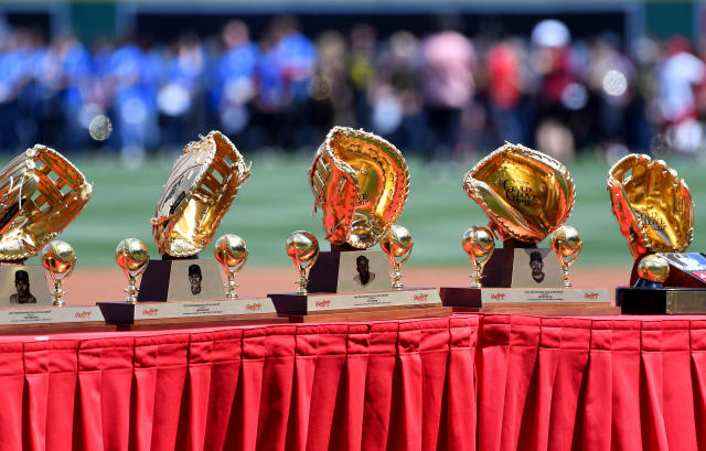 Nolan Arenado takes home seventh straight Gold Glove