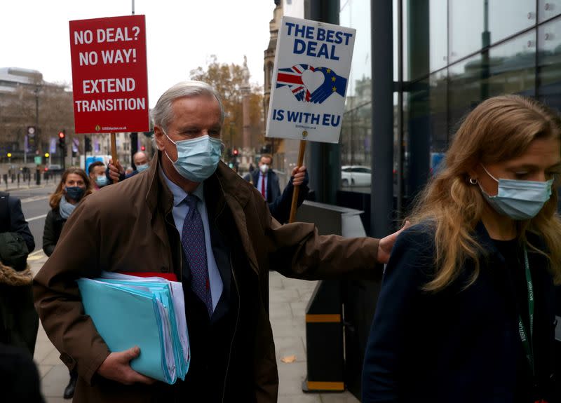EU chief negotiator Michel Barnier wearing a face mask arrives for Brexit talks in London