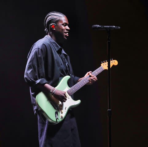 <p>Randall Michelson/Hewitt Silva-Live</p> Daniel Caesar