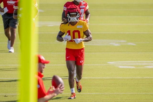 Isiah Pacheco shows off pass catching ability in Chiefs season opening loss