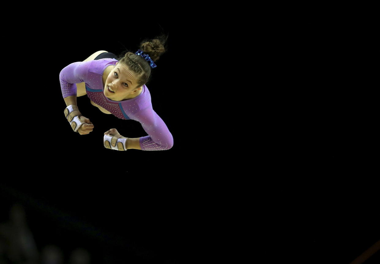 India Weller realiza su rutina de piso durante la competencia femenina del Campeonato Británico de Gimnasia  en 2016. (Foto: REUTERS/Phil Noble)