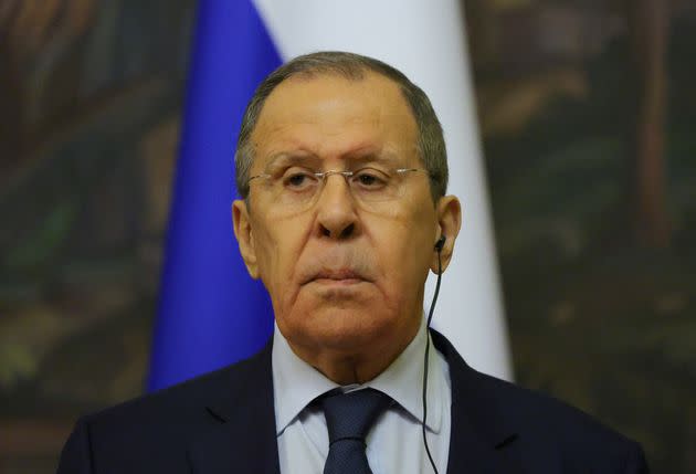 Dans une interview, Sergueï Lavrov assure que les pourparlers de paix avec Kiev n’aurait “aucun sens” actuellement. 