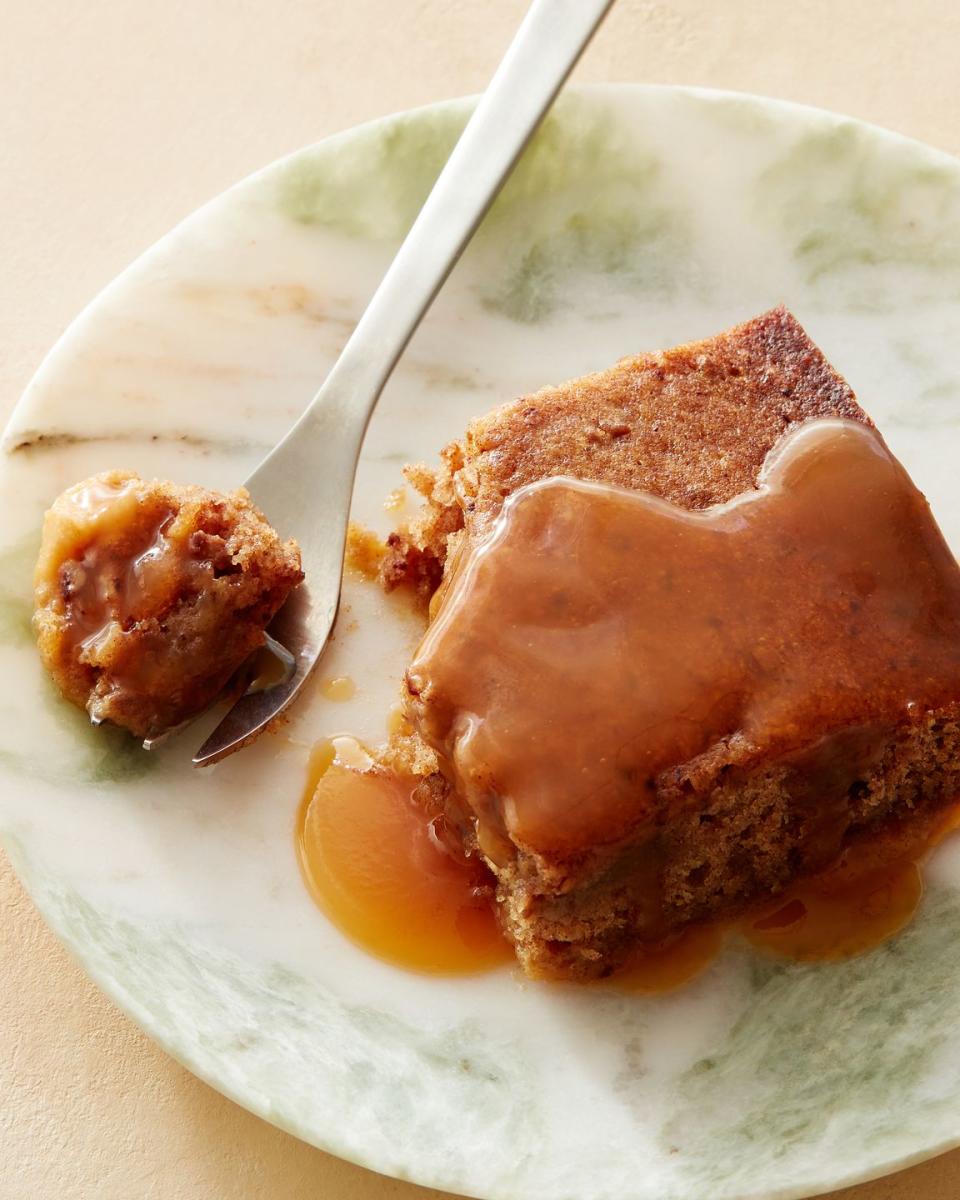 sticky toffee pudding