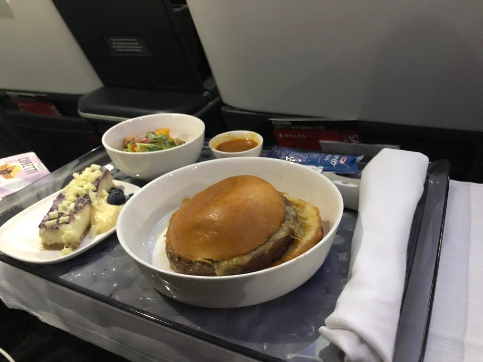 The Airbus A321neo food.