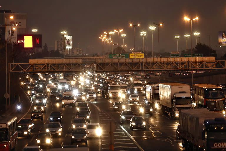 Panamericana: una persona falleció en un accidente en la autopista y hay demoras en sentido al centro