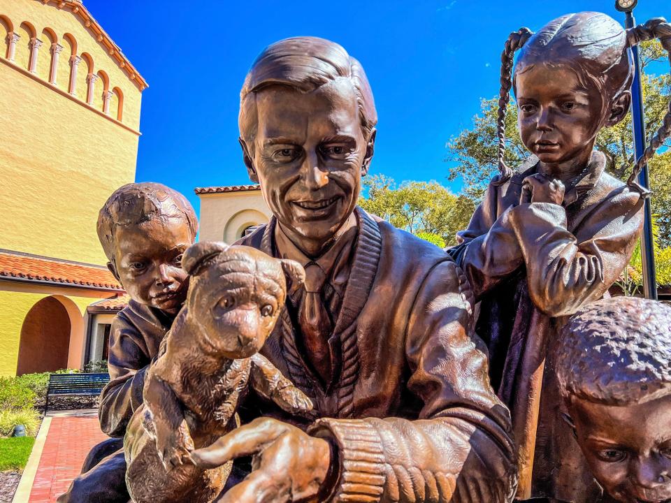 A beautiful day in the neighborhood:  Rollins offers campus walking tour in honor of Mister Rogers