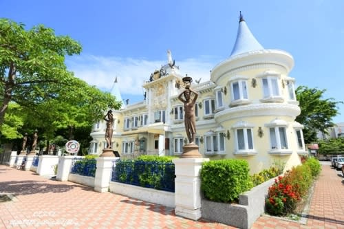 ▌台南景點▌揉眼!希臘城堡在市區♥台南移民署♥全台最美的公家機關