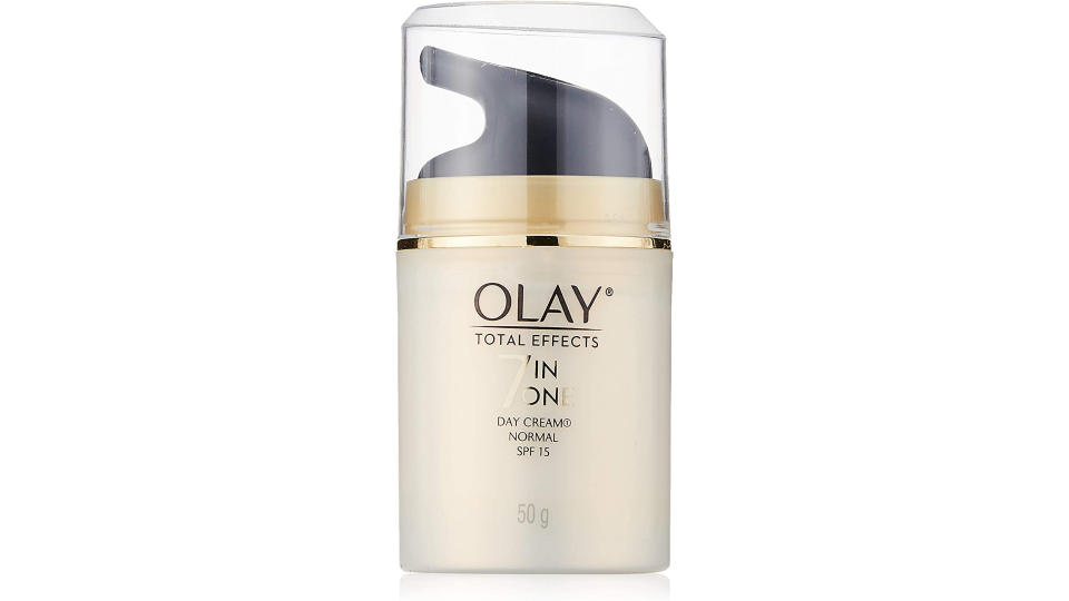 Olay Total Effects 7-in-1 Day Cream Normal SPF 15, 50g. (Photo: Amazon SG)
