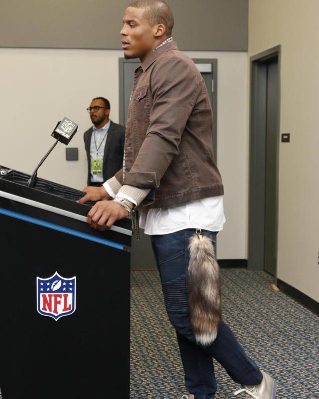 fox tail fashion trend