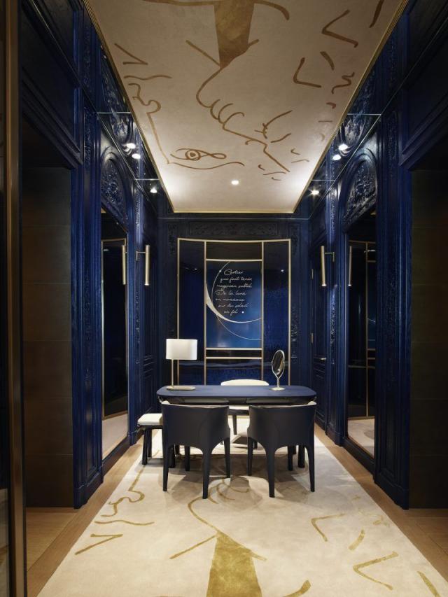 Cartier: Newly remodelled Cartier boutique at Marina Bay Sands, Singapore -  Luxferity