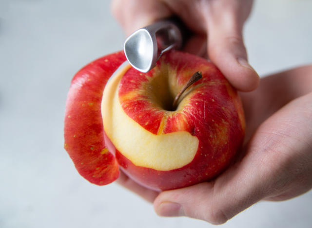 Apple Pectin: Uses, Benefits, Side Effects, Dosage