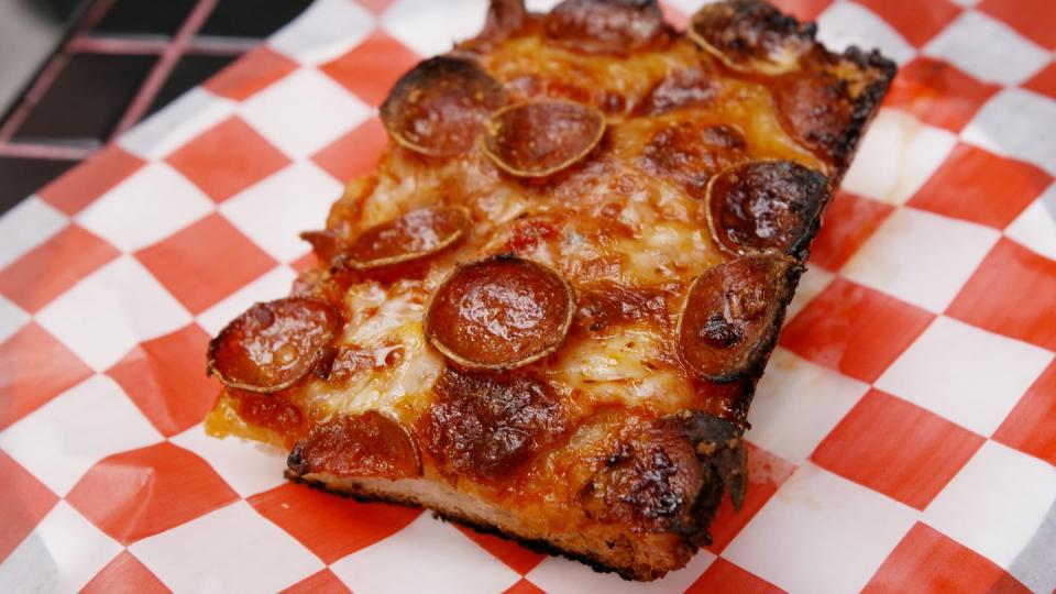 The 3 Best Sicilian Pizza Slices In NYC   984b6ace2c6e1c719c77f183b3e92b61