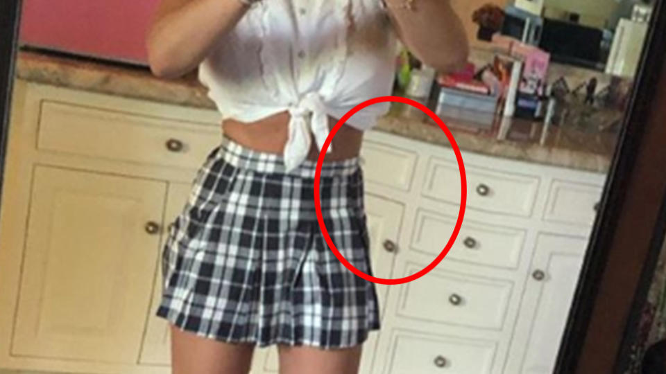 A close-up of the distorted drawers in the background of Britney Spears's selfie.