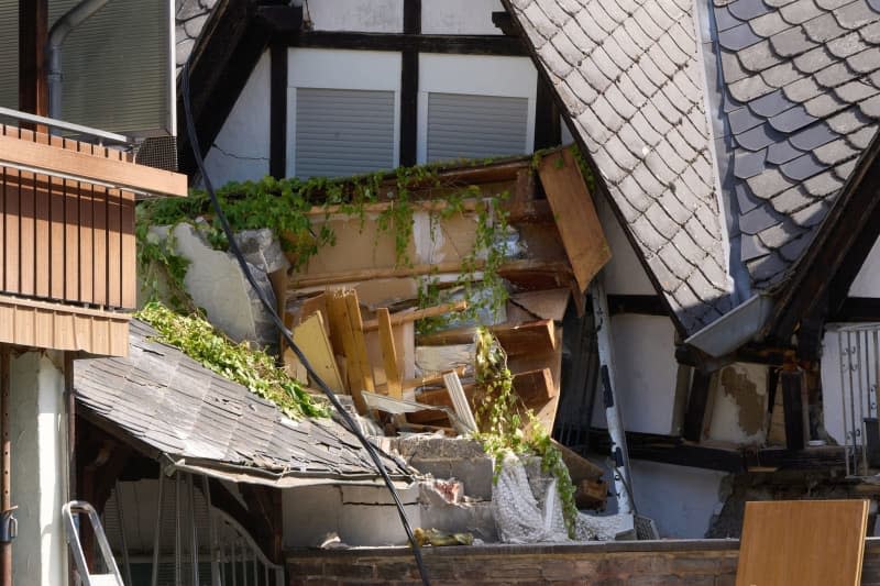 A view of the partially collapsed hotel. Two people died in the accident and several people were trapped in the rubble, some for hours. Thomas Frey/dpa