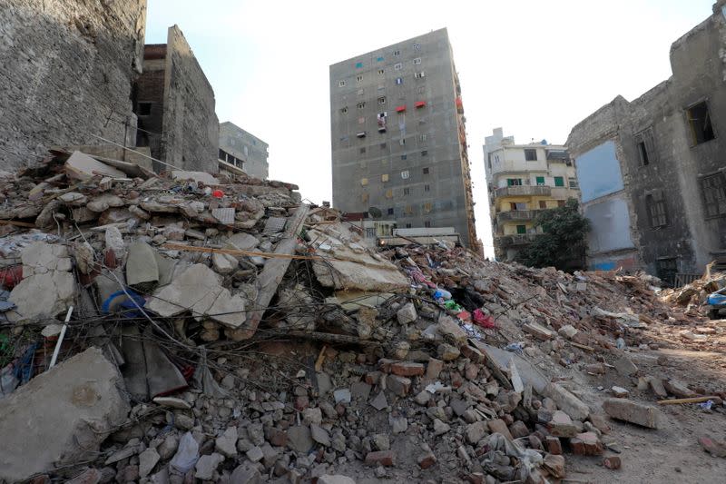 Building collapses in Egypt's Alexandria