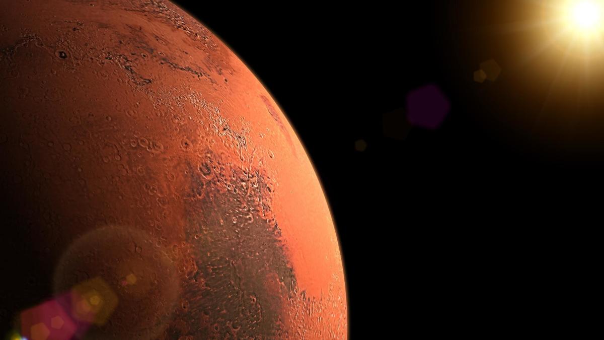 The secret of Mars spinning faster and faster